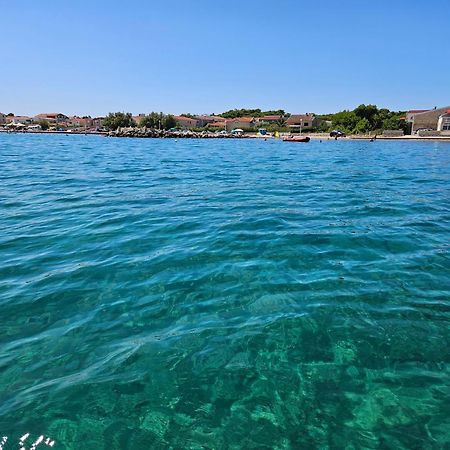 Familien Ferienhaus Vir Croatia 150M Strand Restaurant Einkaufen ภายนอก รูปภาพ