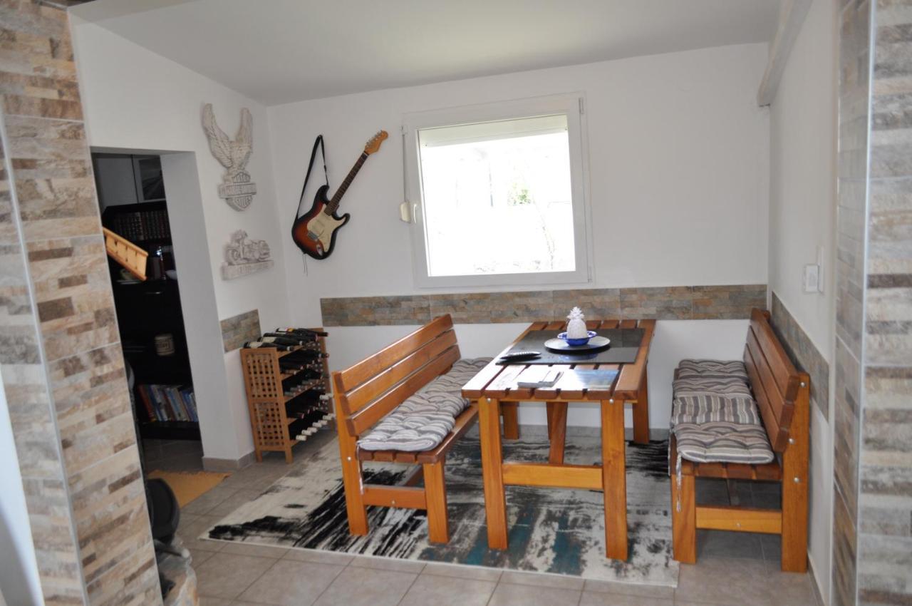 Familien Ferienhaus Vir Croatia 150M Strand Restaurant Einkaufen ภายนอก รูปภาพ