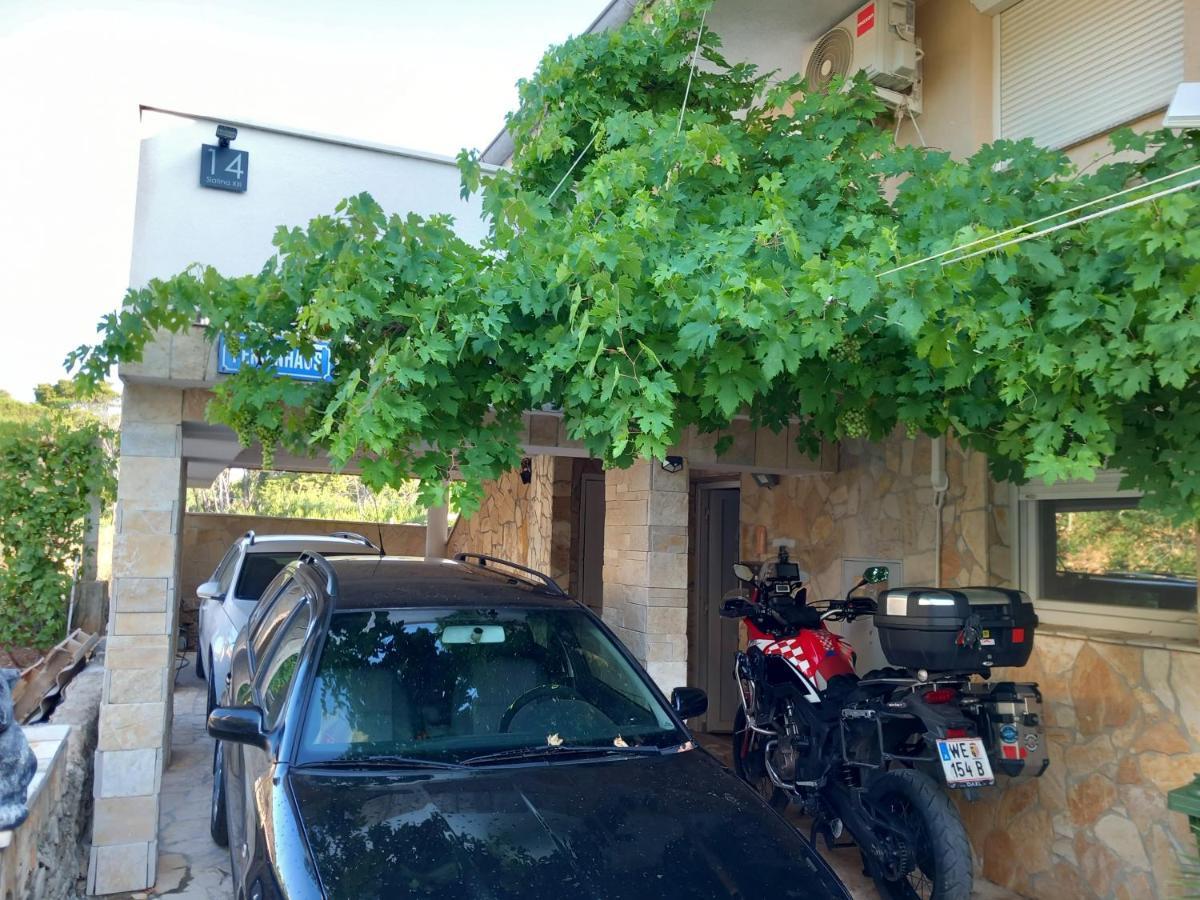 Familien Ferienhaus Vir Croatia 150M Strand Restaurant Einkaufen ภายนอก รูปภาพ